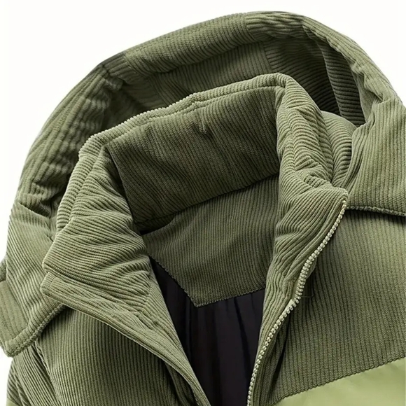 Men's Olive Green Puffer Jacket - Picture 3 of 3